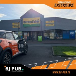 enseigne magasin Bureau Vallée Cambrai signalétique extérieure BJ PUB